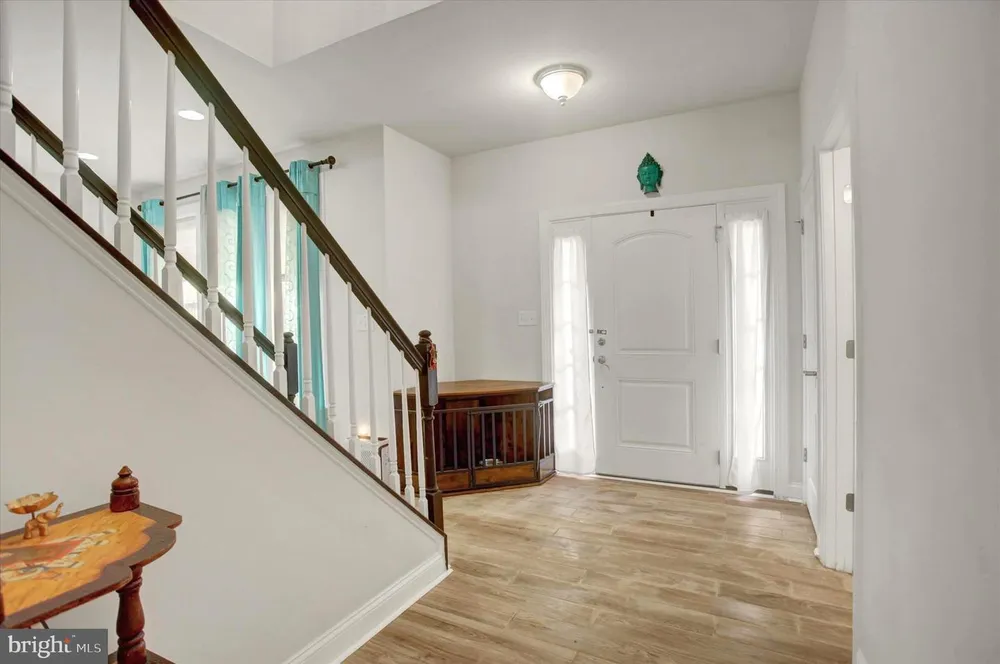 8 Tanglewood Dr, Mechanicsburg, PA 17050
