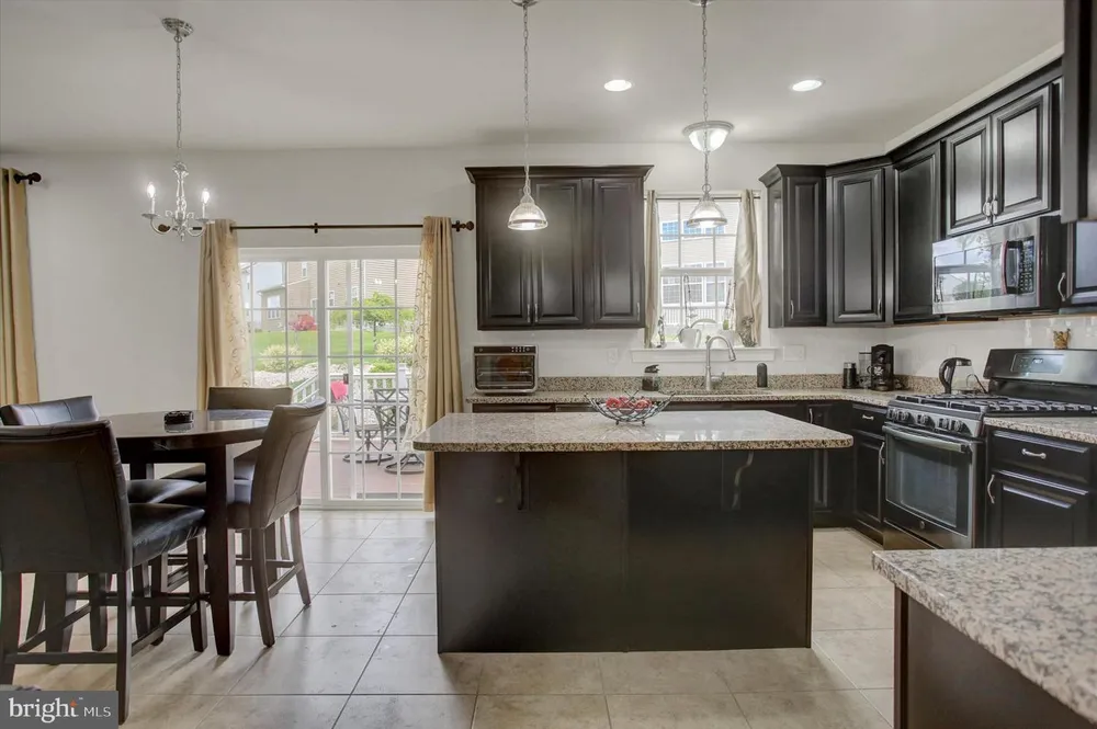8 Tanglewood Dr, Mechanicsburg, PA 17050