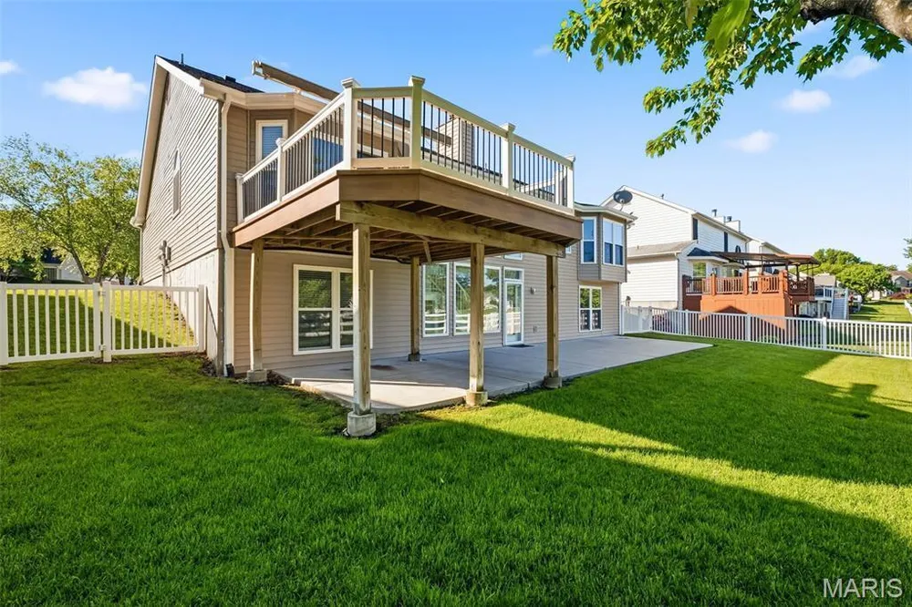 1455 Norwood Hills Dr, O'Fallon, MO 63366