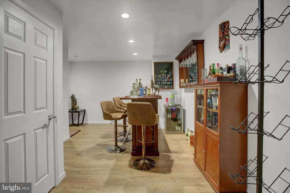 8 Tanglewood Dr, Mechanicsburg, PA 17050