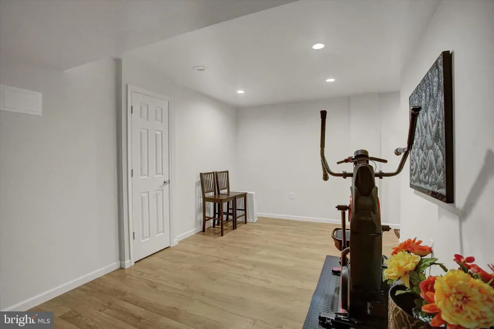 8 Tanglewood Dr, Mechanicsburg, PA 17050