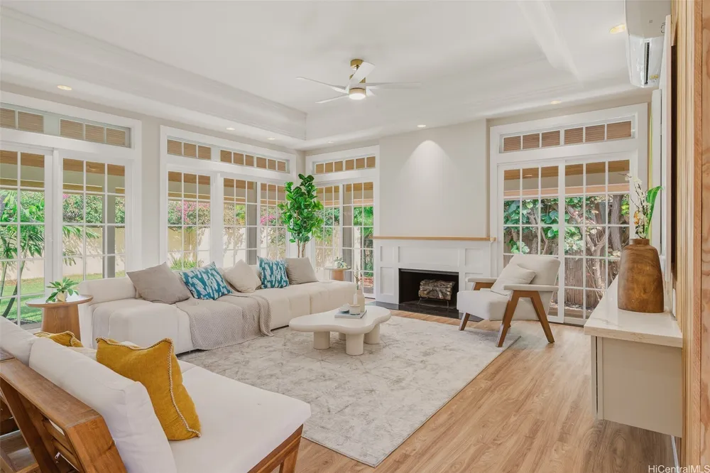 814 Kealaolu Ave, Honolulu, HI 96816