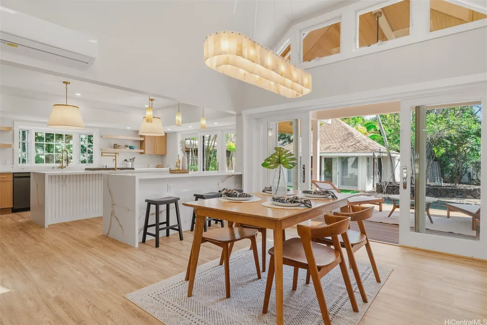 814 Kealaolu Ave, Honolulu, HI 96816