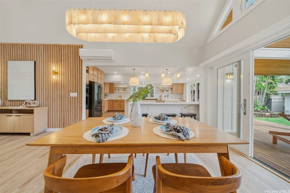 814 Kealaolu Ave, Honolulu, HI 96816