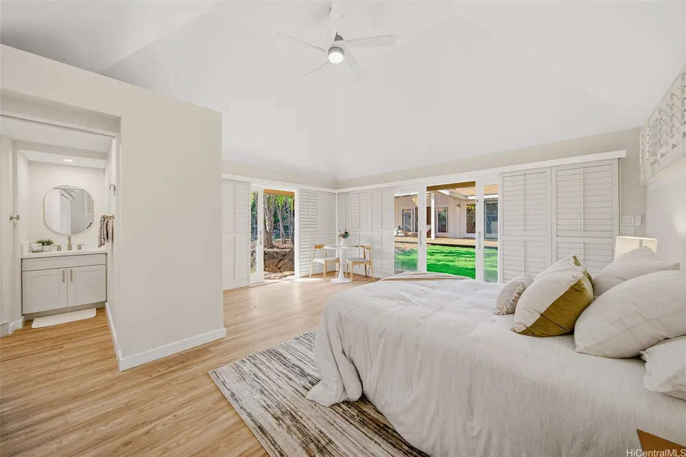 814 Kealaolu Ave, Honolulu, HI 96816