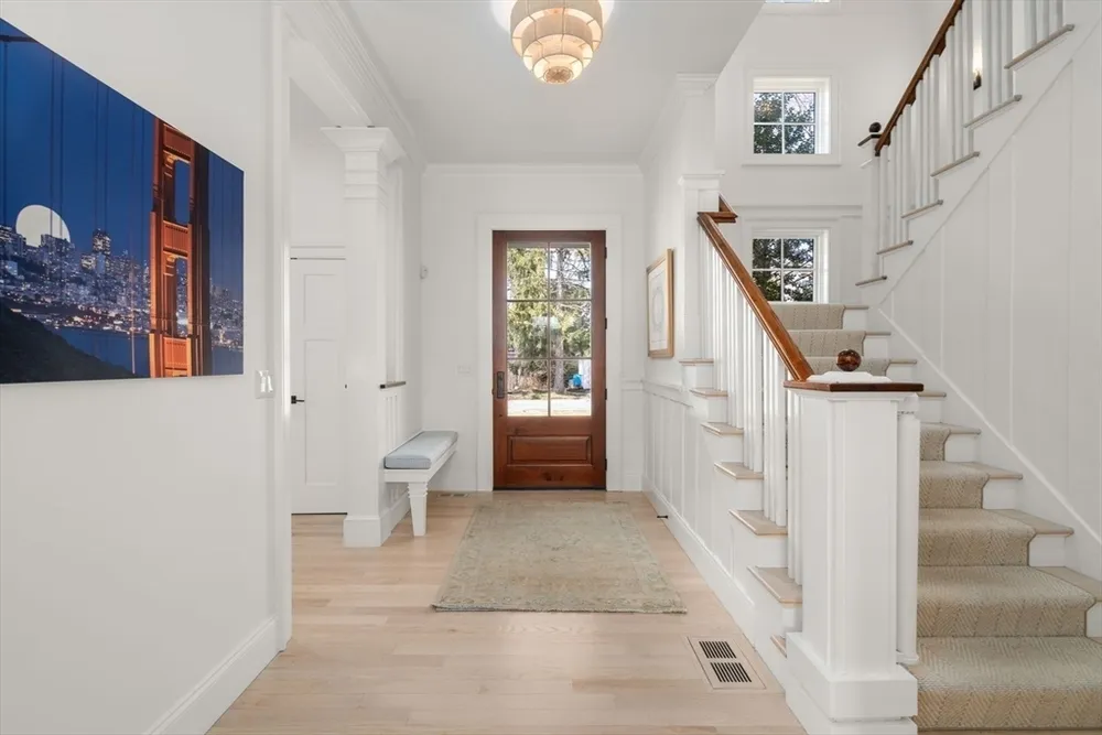 11 Fisher Ave, Wellesley, MA 02482