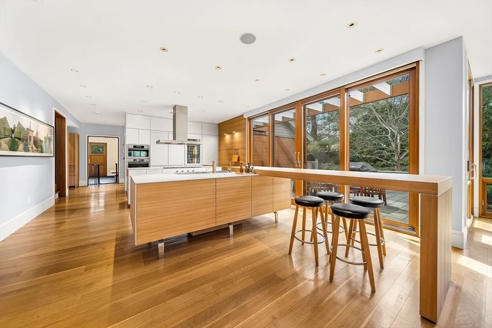 23 Inverness Rd, Wellesley, MA 02481