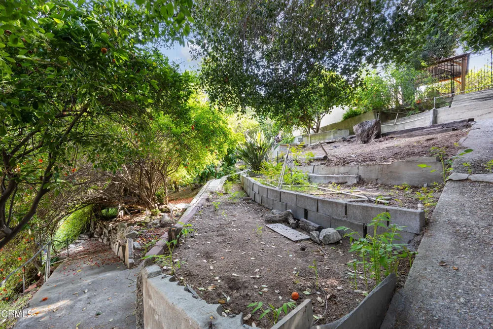 130 Champion Pl, Alhambra, CA 91801