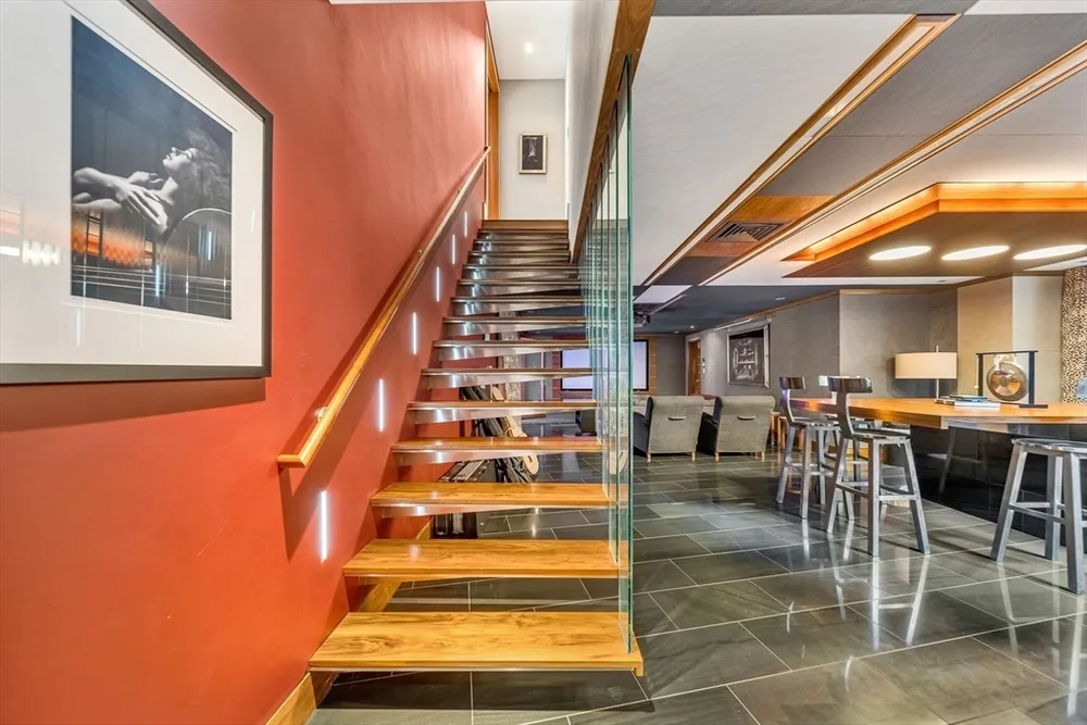 23 Inverness Rd, Wellesley, MA 02481