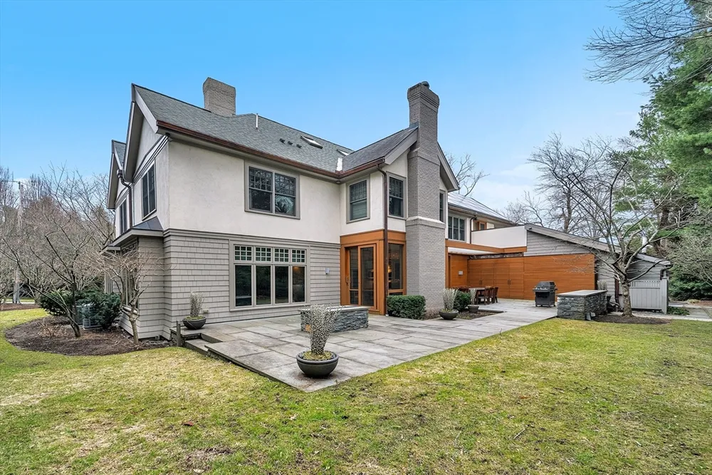 23 Inverness Rd, Wellesley, MA 02481