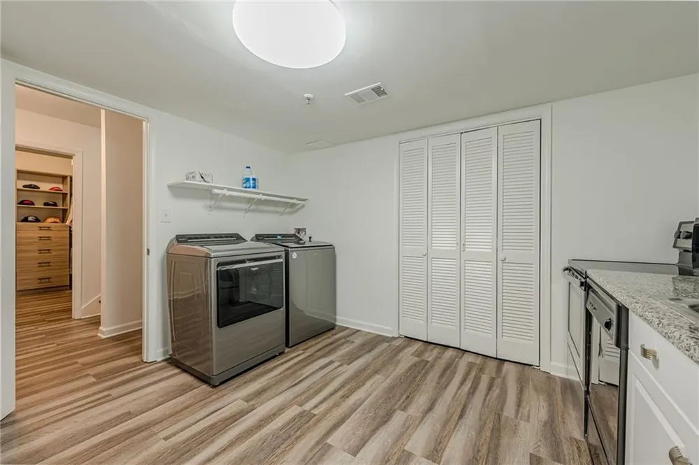 526 Gardenia Ln, Marietta, GA 30068