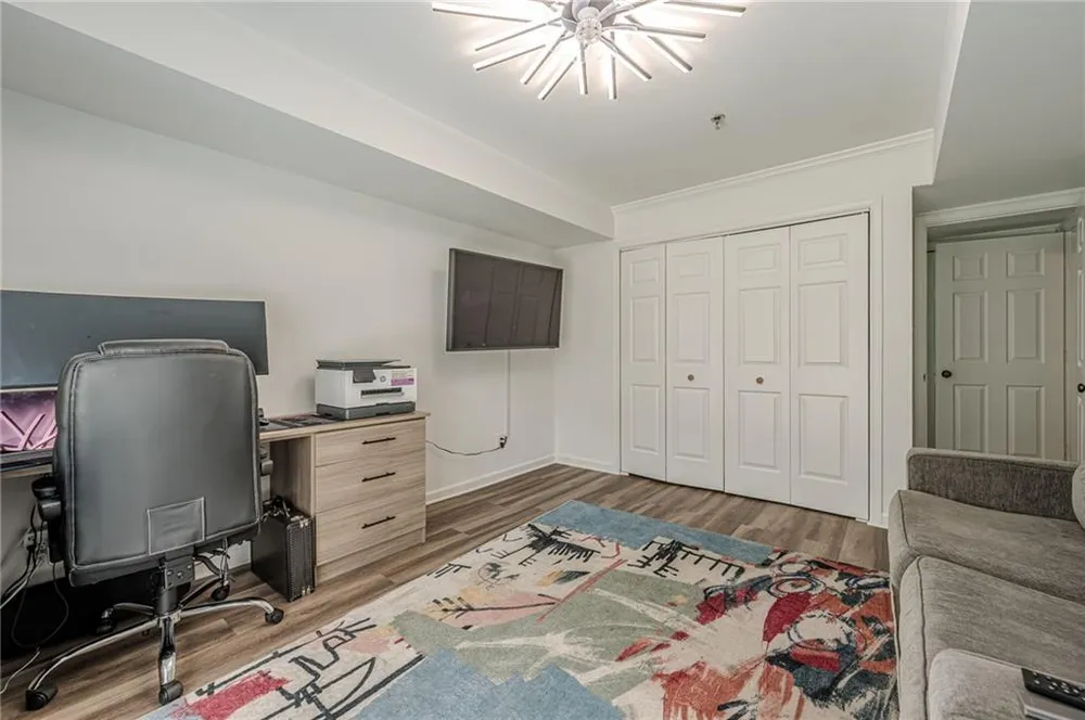 526 Gardenia Ln, Marietta, GA 30068