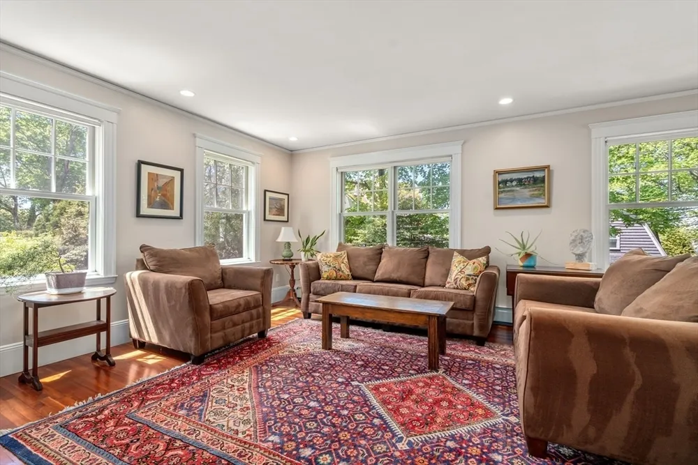 50 W Side Rd, Milton, MA 02186