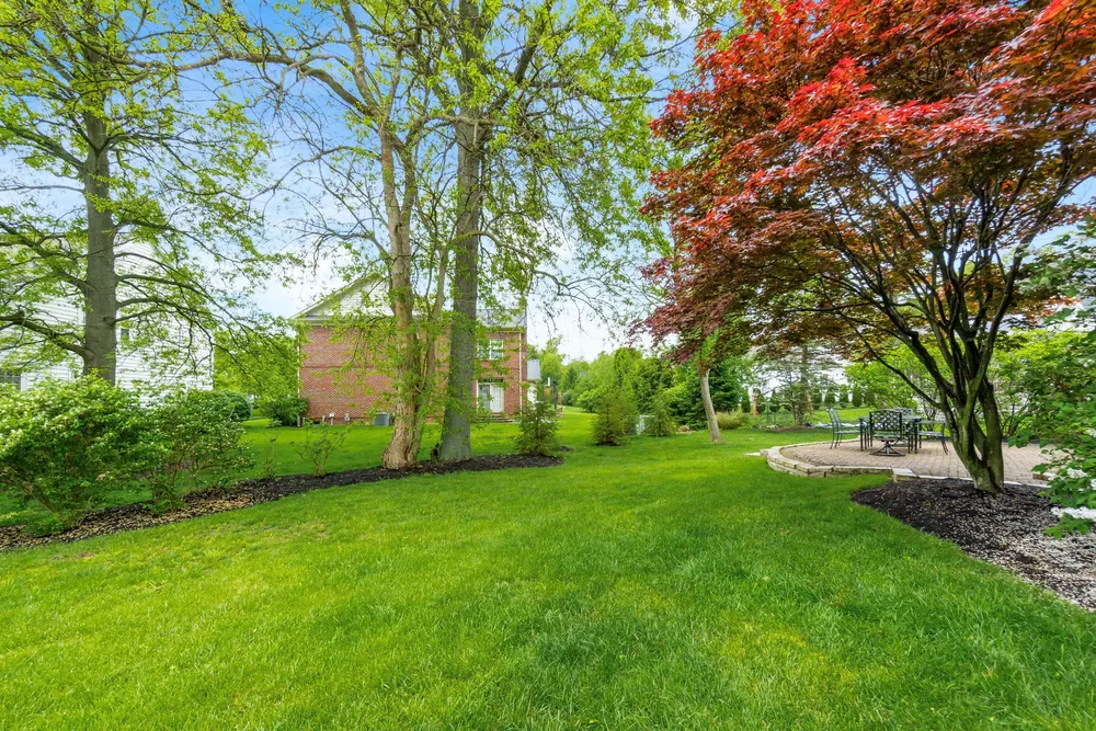 7158 Tumblebrook Dr, New Albany, OH 43054