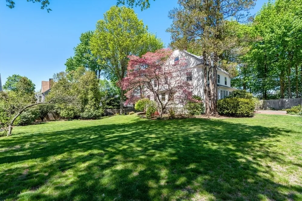 50 W Side Rd, Milton, MA 02186