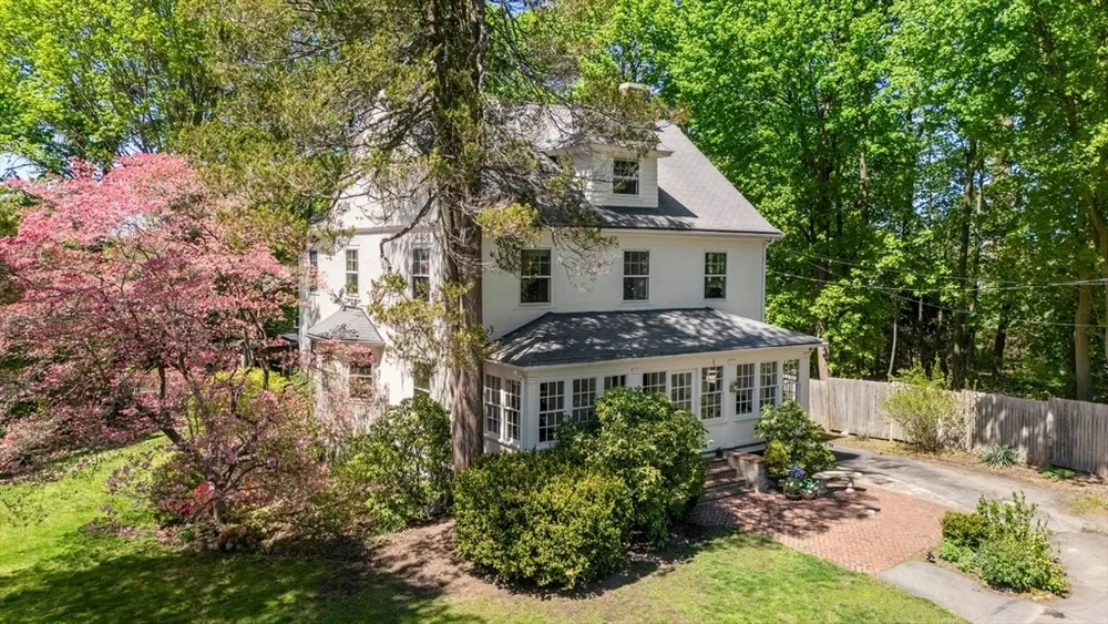 50 W Side Rd, Milton, MA 02186