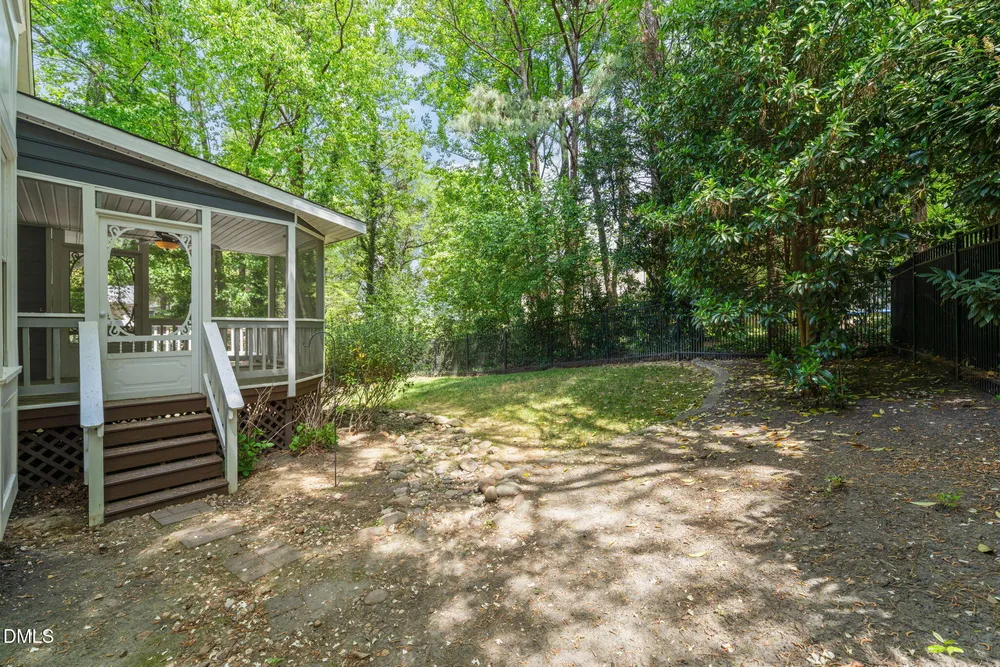 3020 Plaza Pl, Raleigh, NC 27612