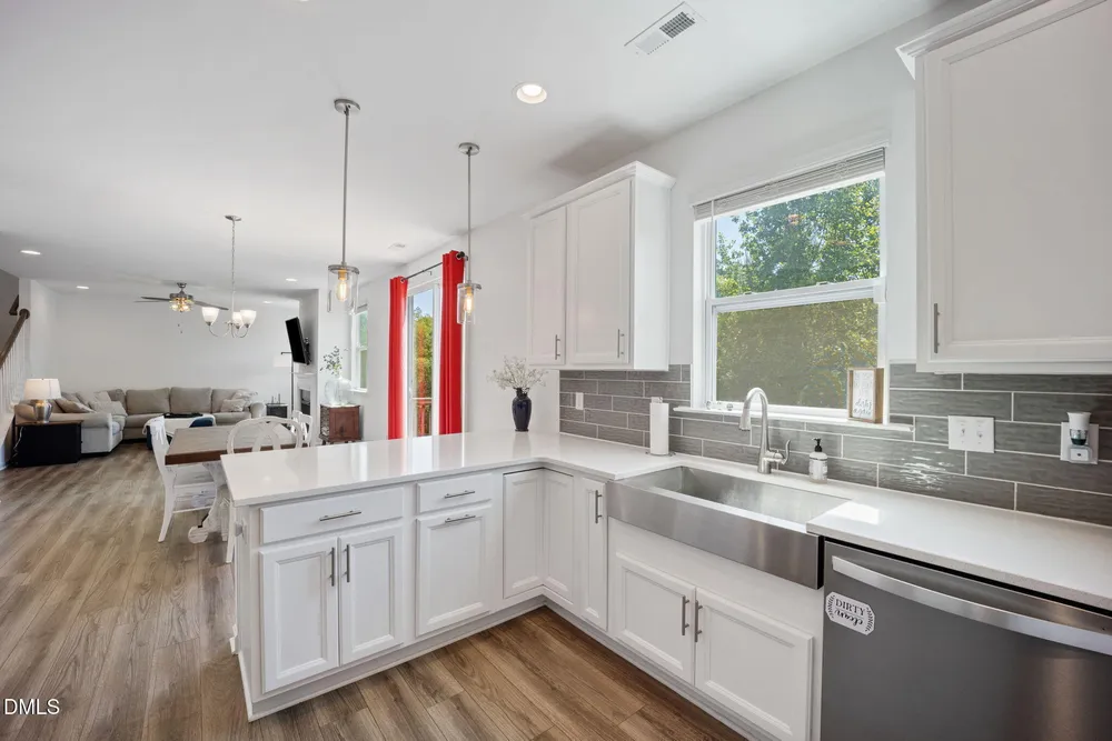 67 Calabor Ct, Fuquay Varina, NC 27526