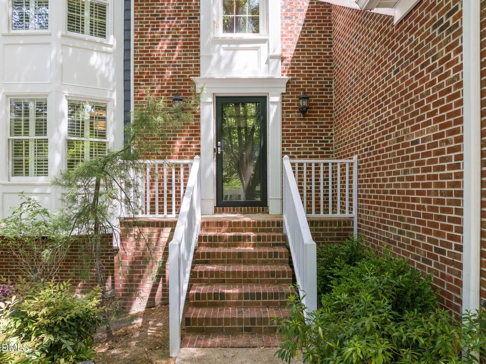 3020 Plaza Pl, Raleigh, NC 27612