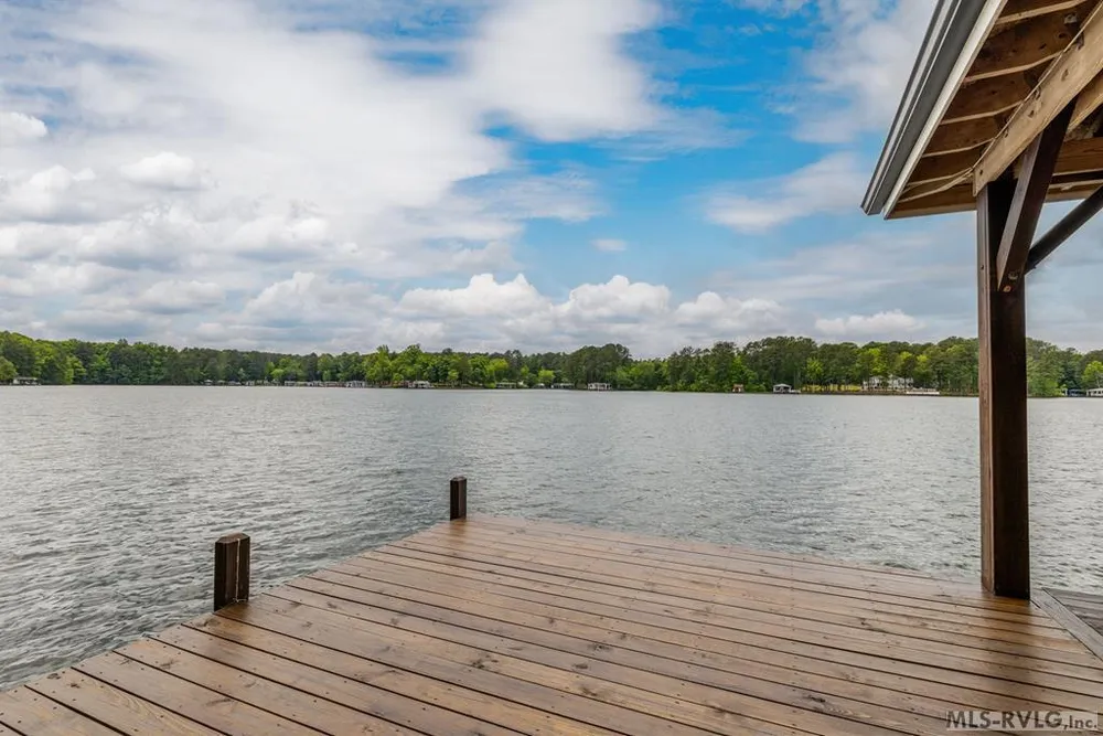 154 Herman Rd, Bracey, VA 23919