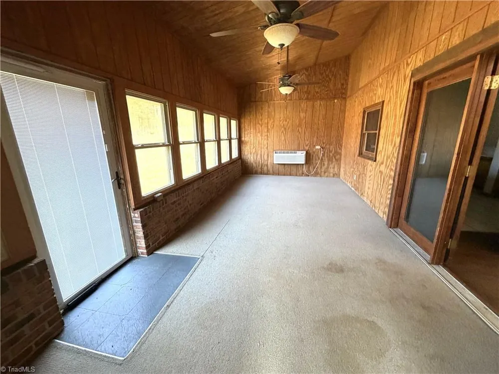 3065 Greenhouse Rd, Winston-Salem, NC 27127
