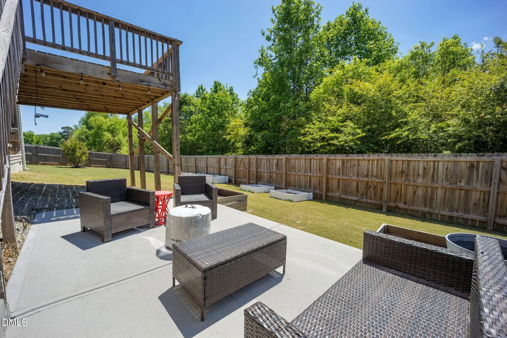 67 Calabor Ct, Fuquay Varina, NC 27526