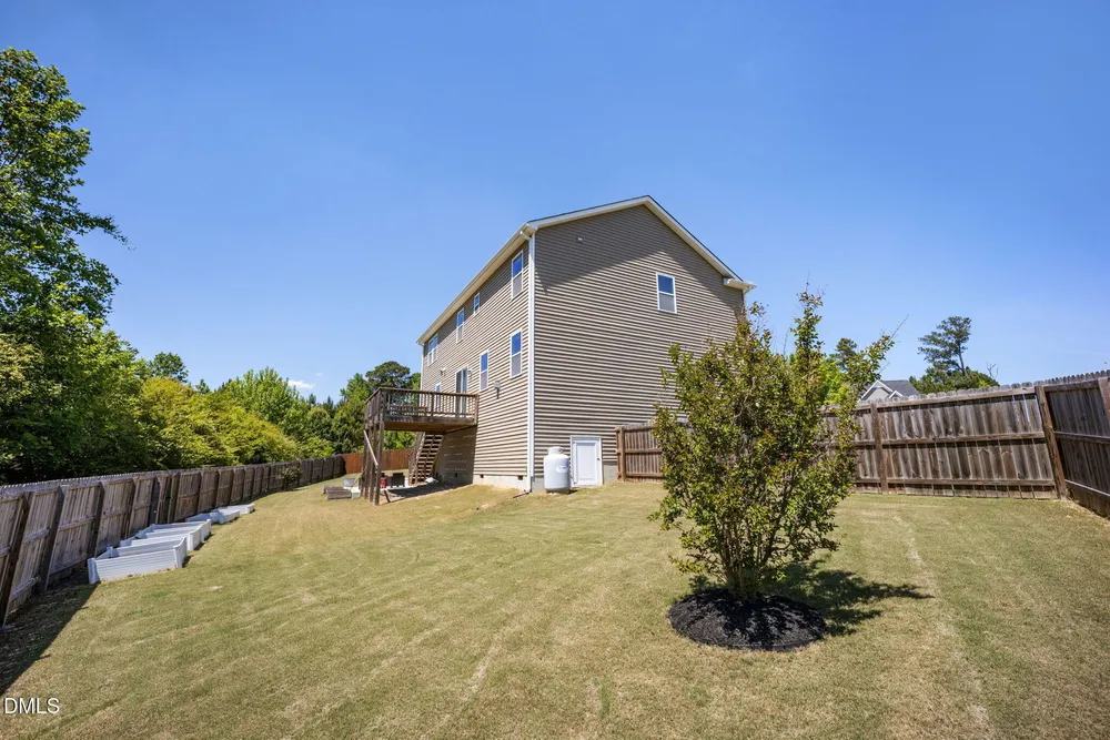 67 Calabor Ct, Fuquay Varina, NC 27526