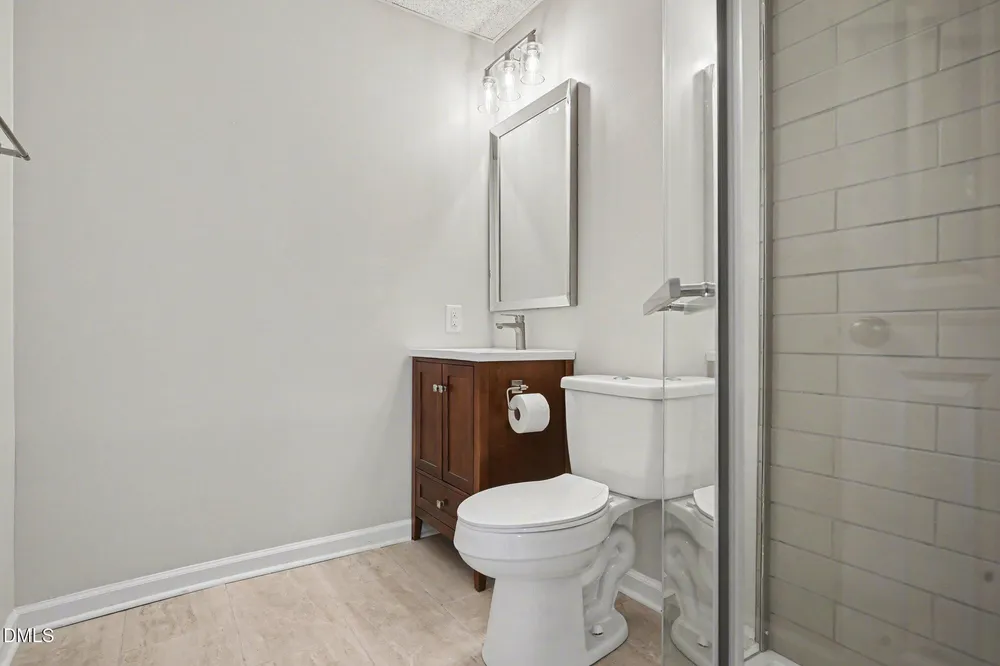 923 Meadowbrook Dr, Garner, NC 27529