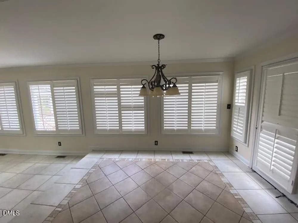 180 Ellerslie Dr, Fayetteville, NC 28303