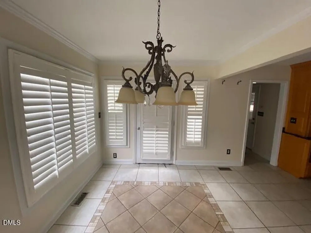 180 Ellerslie Dr, Fayetteville, NC 28303