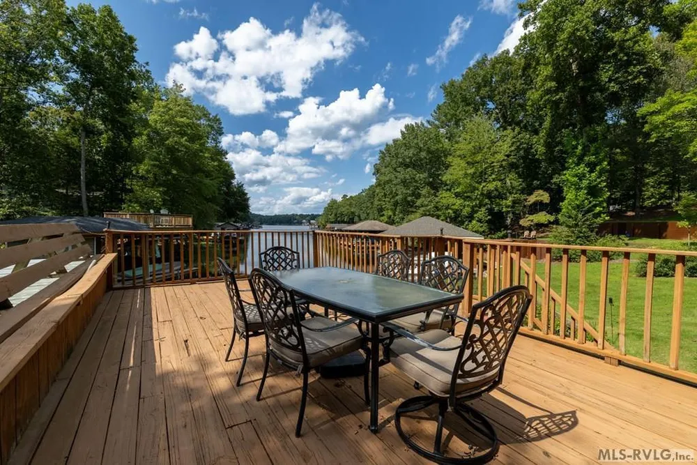 118 Sandpiper Dr, Macon, NC 27551-9191