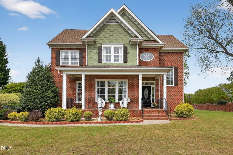 2400 Stewart St, Fuquay-Varina, NC 27526