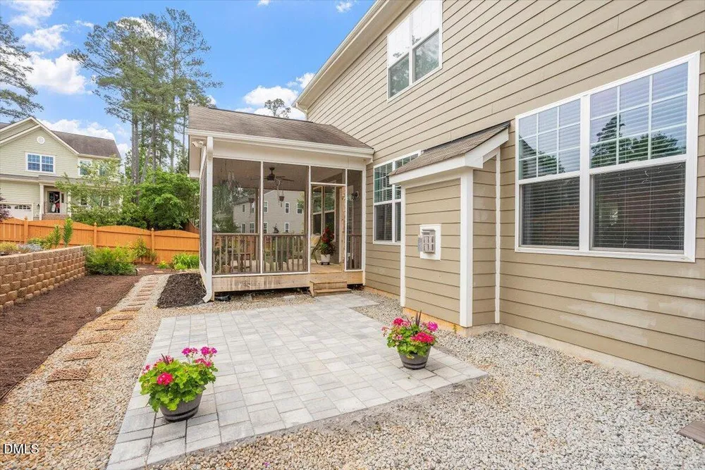 108 Horncliffe Way, Holly Springs, NC 27540