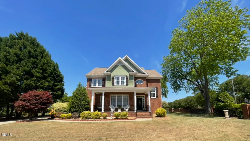 2400 Stewart St, Fuquay-Varina, NC 27526