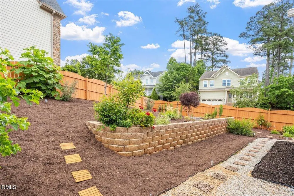 108 Horncliffe Way, Holly Springs, NC 27540