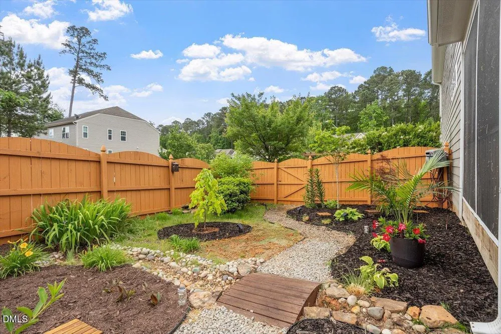 108 Horncliffe Way, Holly Springs, NC 27540