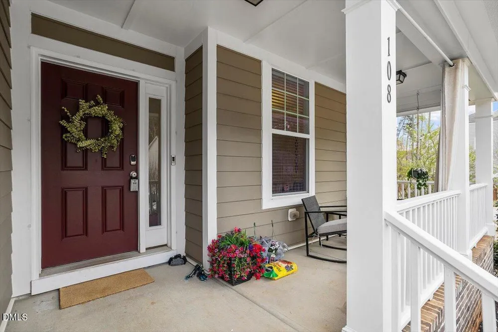 108 Horncliffe Way, Holly Springs, NC 27540