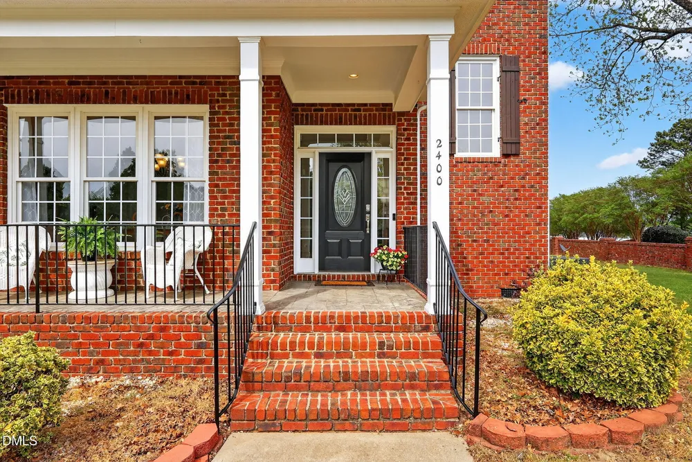 2400 Stewart St, Fuquay-Varina, NC 27526