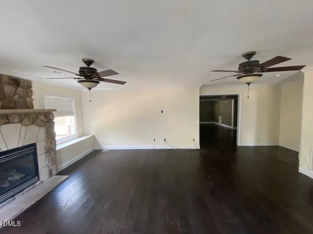 180 Ellerslie Dr, Fayetteville, NC 28303