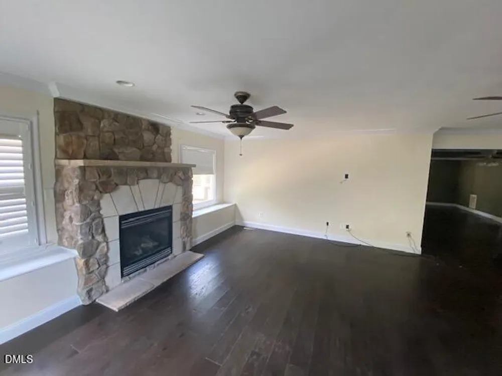 180 Ellerslie Dr, Fayetteville, NC 28303