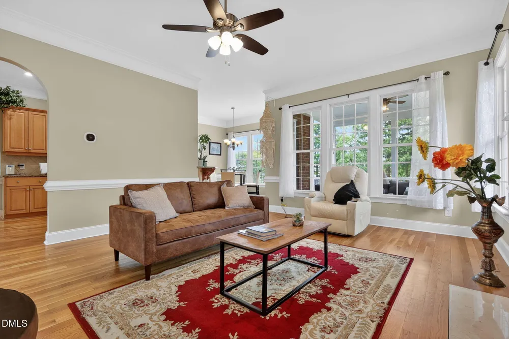 2400 Stewart St, Fuquay-Varina, NC 27526