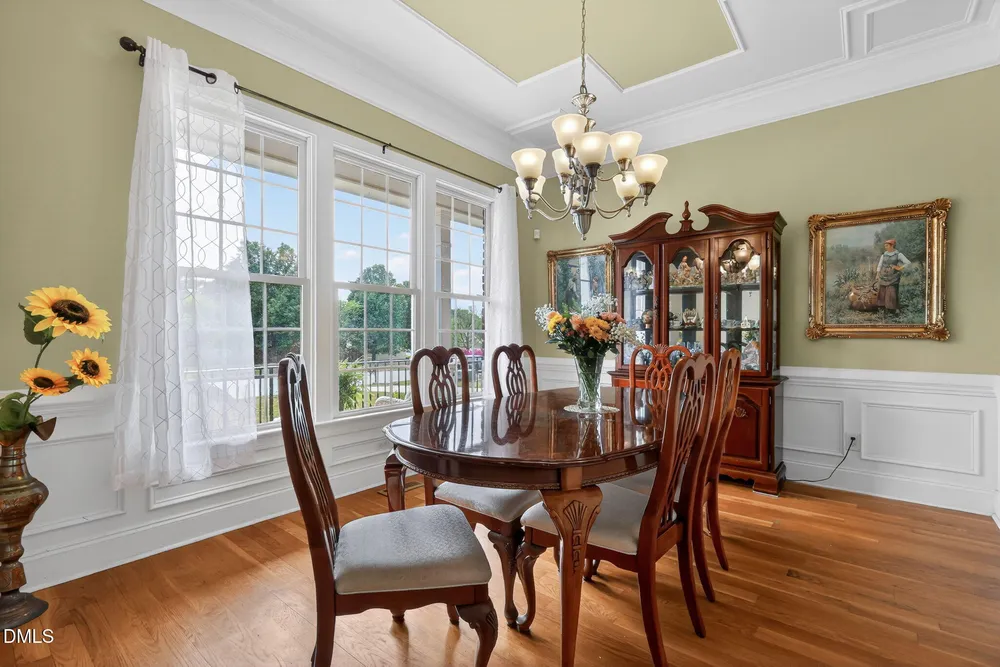 2400 Stewart St, Fuquay-Varina, NC 27526
