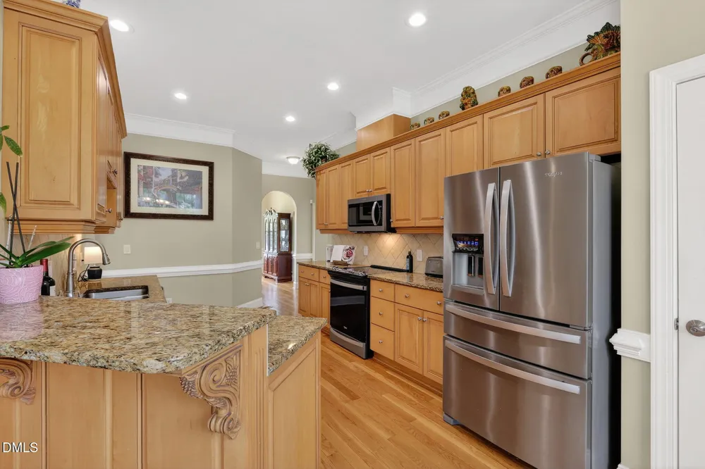 2400 Stewart St, Fuquay-Varina, NC 27526
