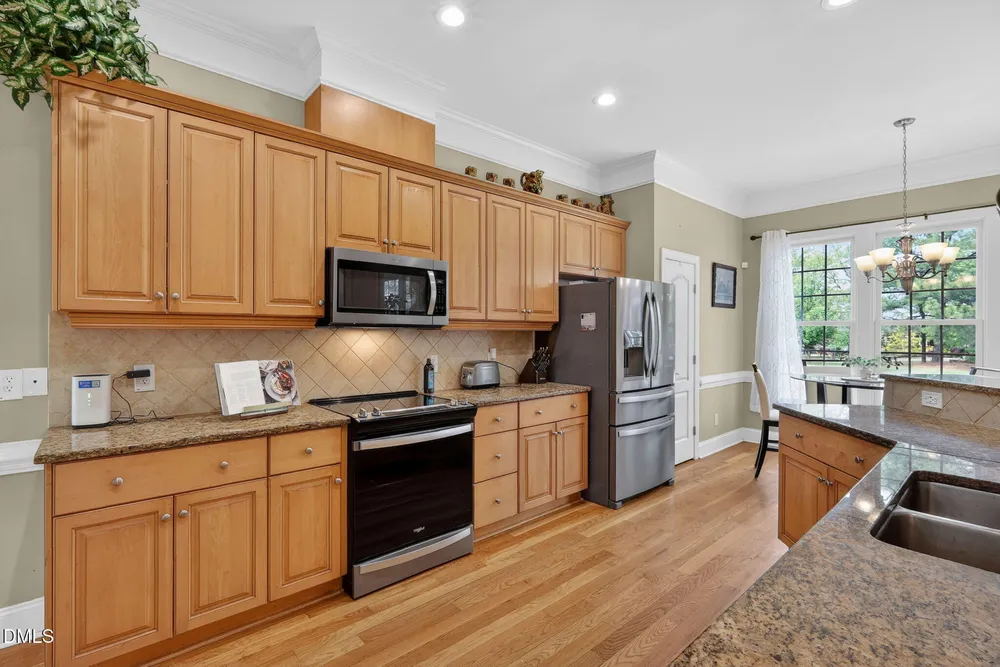 2400 Stewart St, Fuquay-Varina, NC 27526