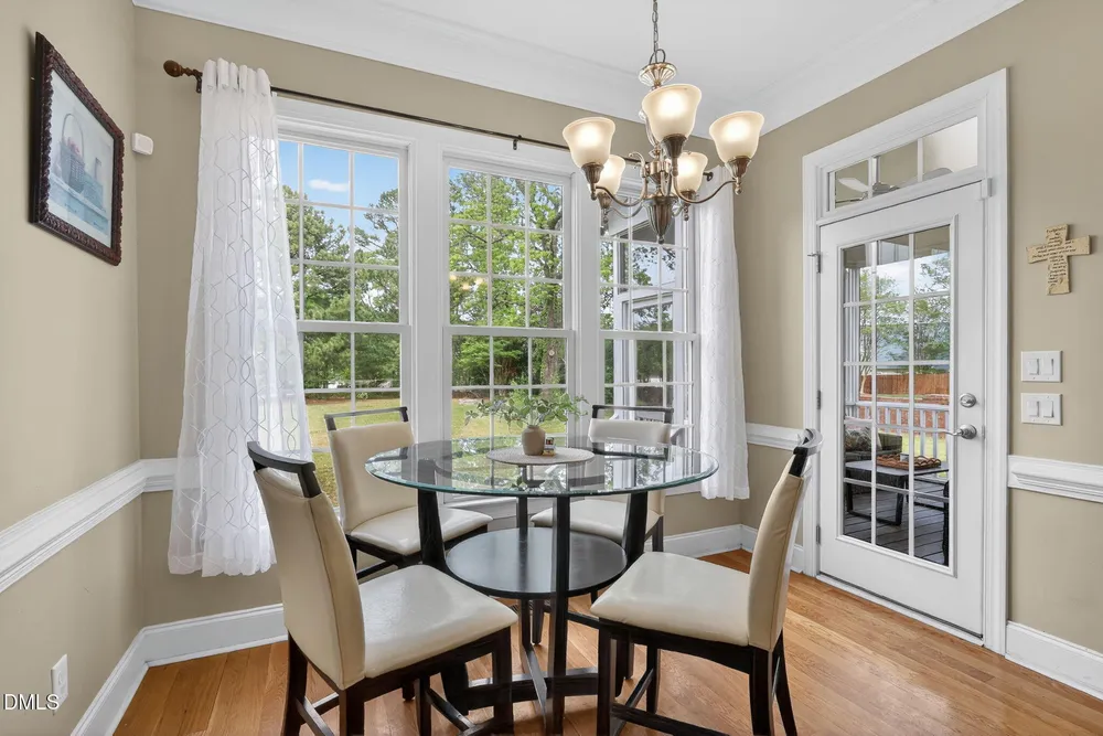 2400 Stewart St, Fuquay-Varina, NC 27526