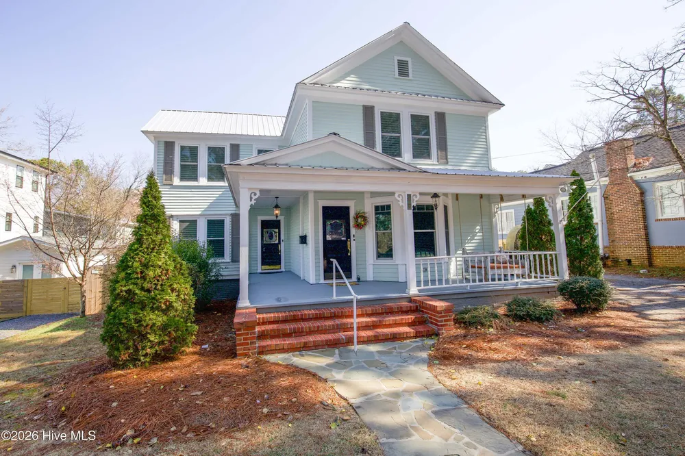 225 E Vermont Ave, Southern Pines, NC 28387