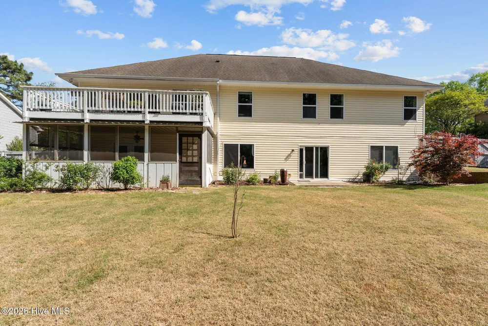 355 Queens Cove Way, Carthage, NC 28327