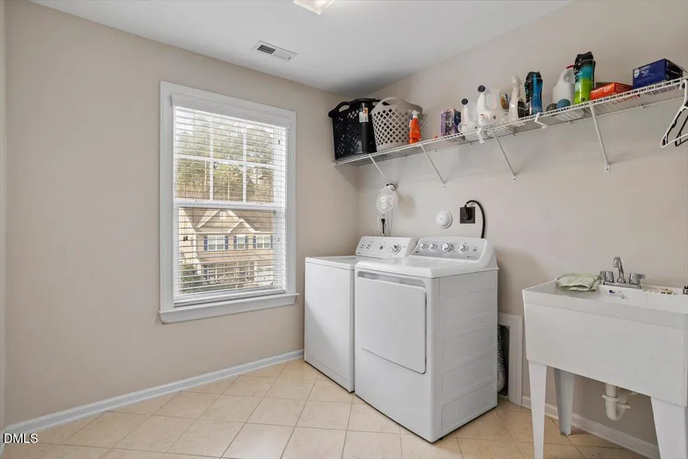 108 Horncliffe Way, Holly Springs, NC 27540