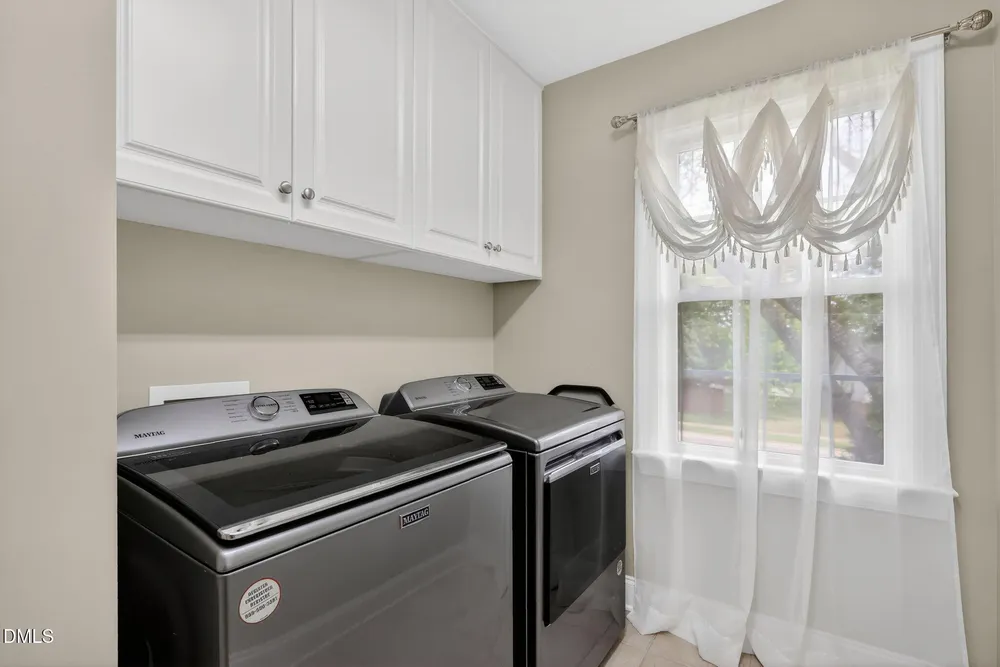 2400 Stewart St, Fuquay-Varina, NC 27526
