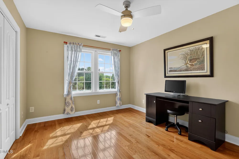 2400 Stewart St, Fuquay-Varina, NC 27526